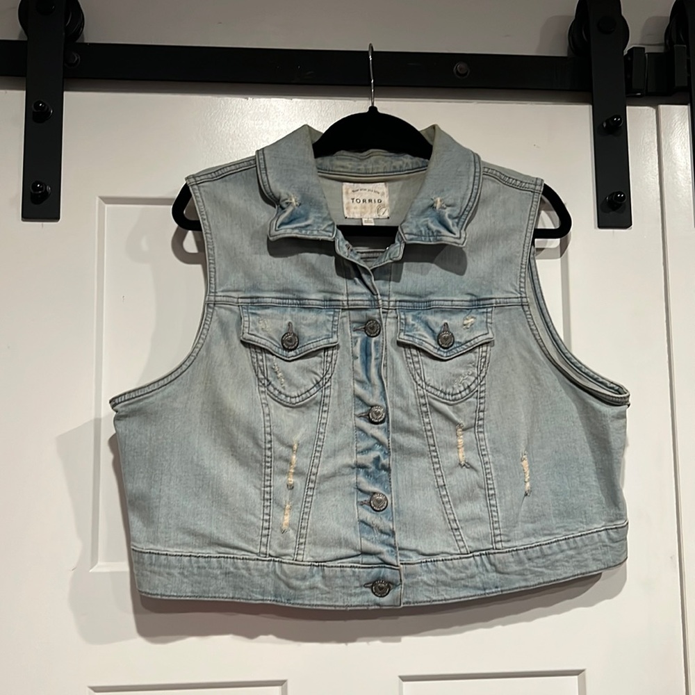 Torrid size 1 blue denim vest